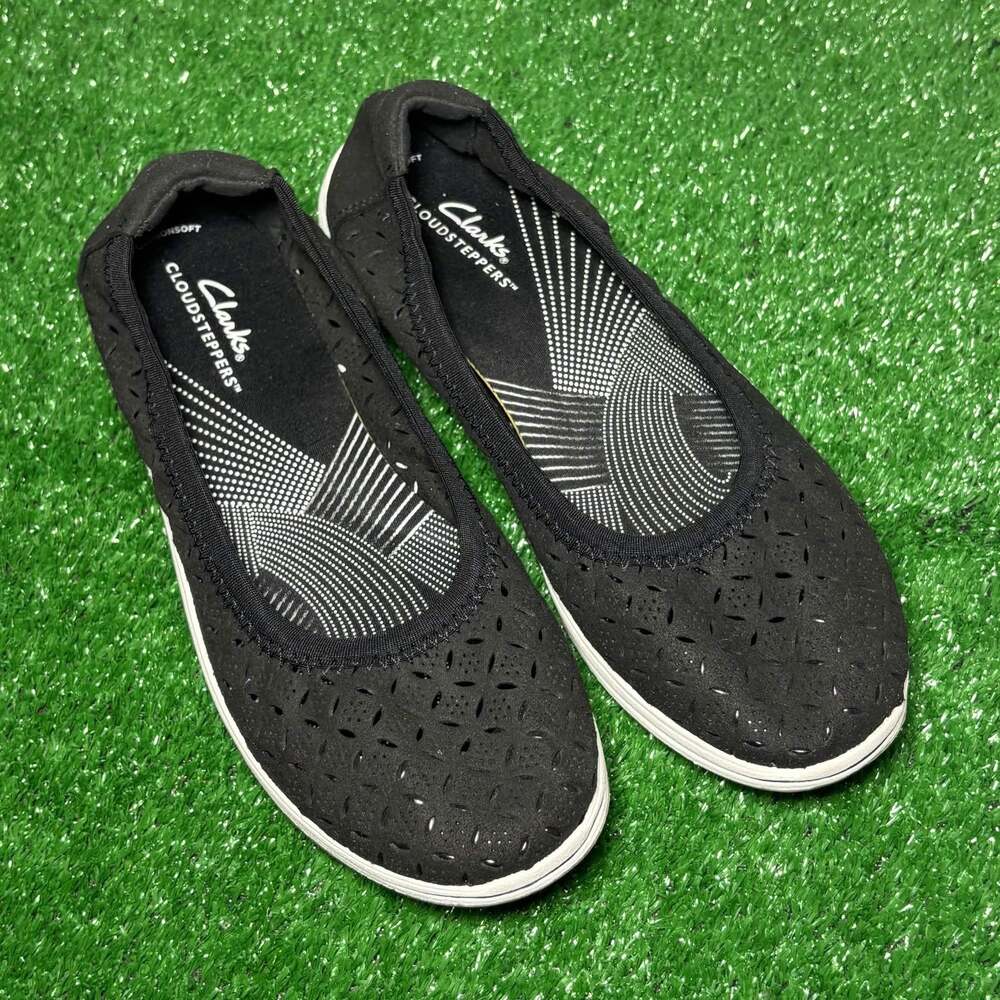 Clarks Cloudsteppers Womens Size 8 Black Perforated Slip On Ballet Flats